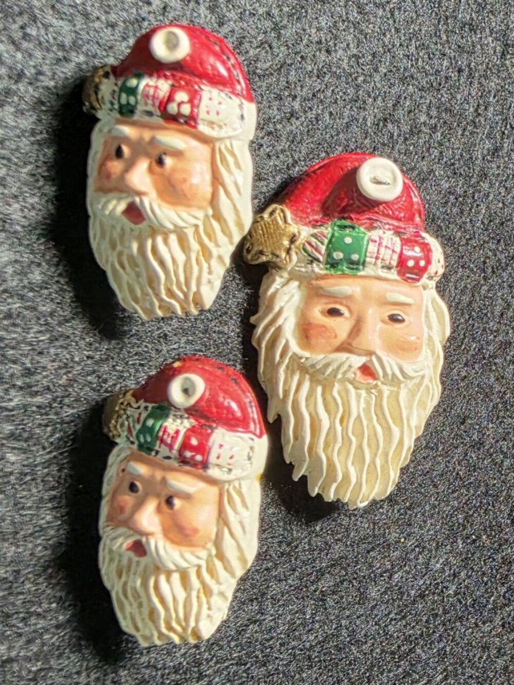 Rare Vintage Santa Claus Brooch & Earrings Set – Festive Holiday Joy